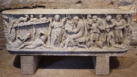 The Sarcophagus of Santa Maria Antiqua: An Enigmatic Fusion of Pagan and Christian Motifs!